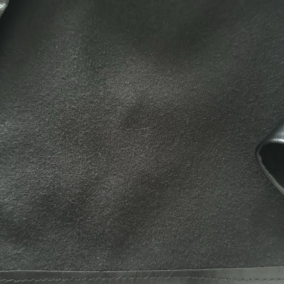 Black leather skirt NEVER WORN - Picture 5 of 5